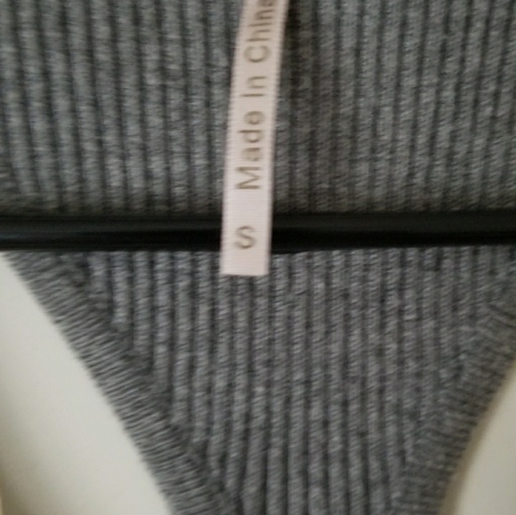 T-back sequence Tank - Picture 3 of 3